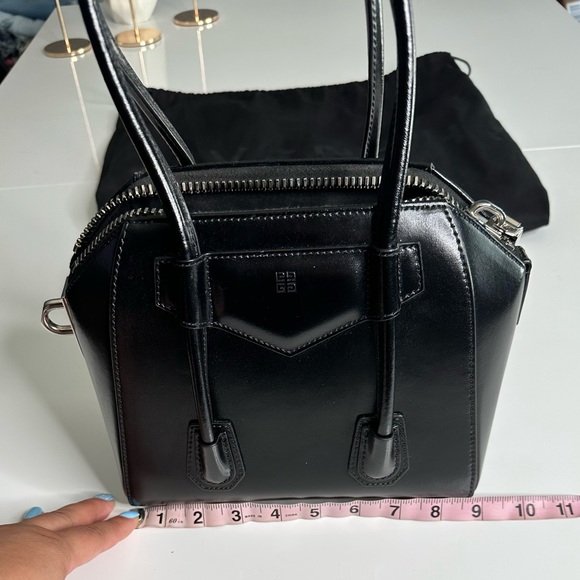 Givenchy Antigona Purse - Picture 4 of 14